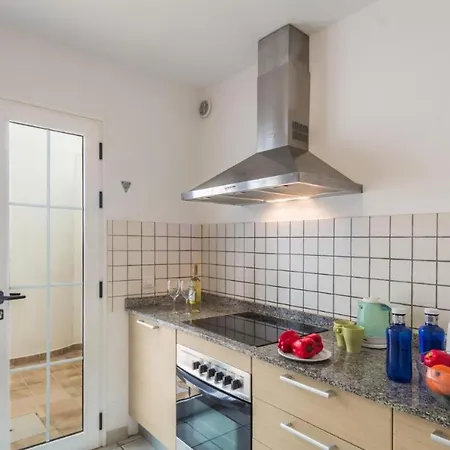 Апартаменты Coloradas Alba Sea Views And Free Heated Pool