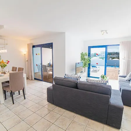 Coloradas Alba Sea Views And Free Heated Pool Апартаменты *